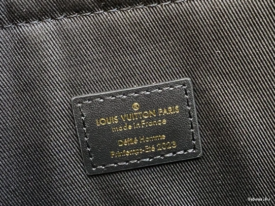 VUITTON Plat LOUIS NV Sac 0504